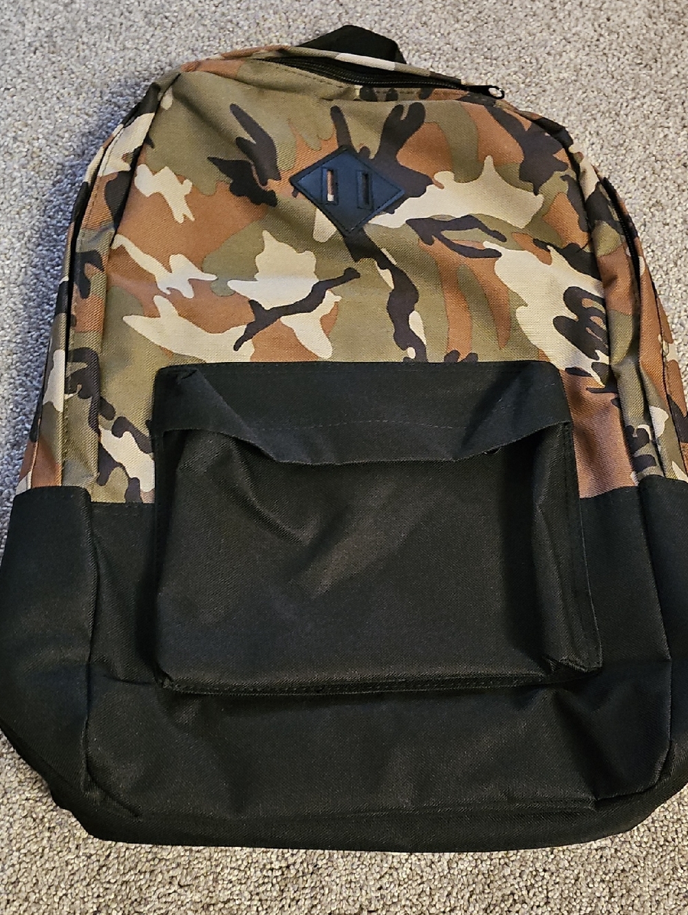 T❤️🔹️Port Authority Camouflage and Black Backpack